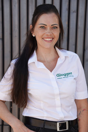 Glogger Ramona Kaufmännische Leitung, Fachfrau im Zimmererhandwerk und Bankkauffrau