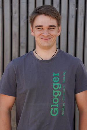 Unser Team Edler von Hayek Leon Baustellenleiter, Fachkraft für Fensterbau und Zimmerer