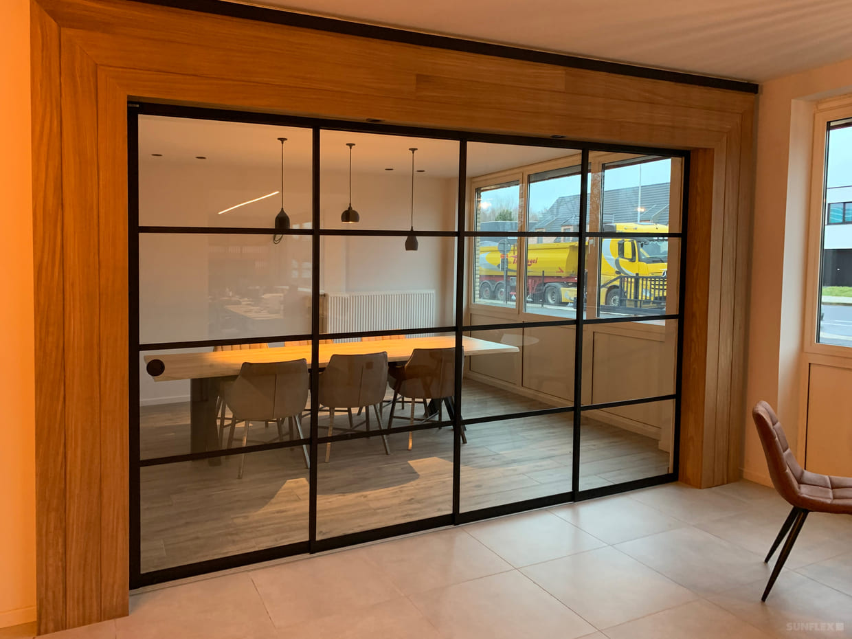 Abb. Anlagensysteme Schiebe-Wand-System Besprechnungszimmer